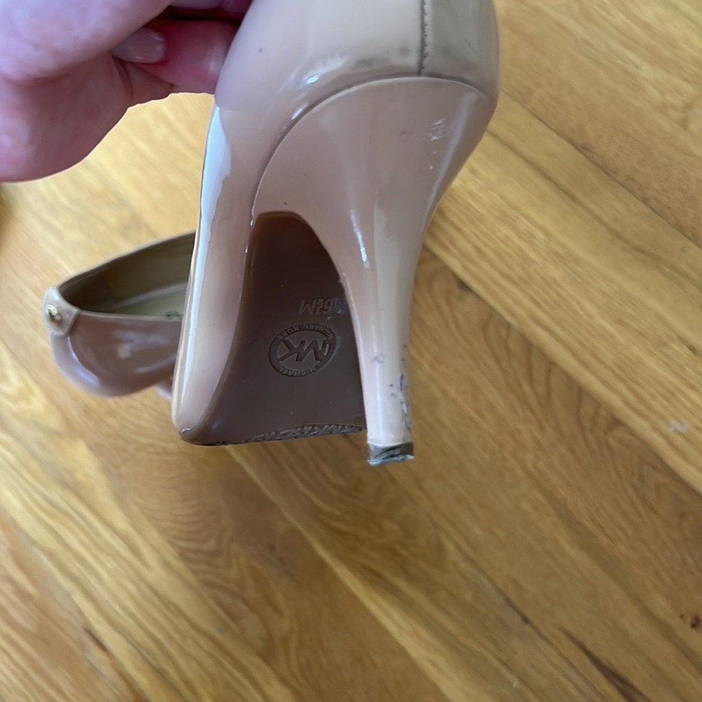 Michael kors pump size 6.5 - Picture 4 of 5